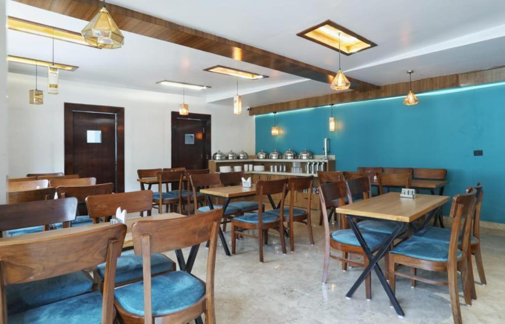 Vinsober Monal Hotel Nainital Eksteriør billede